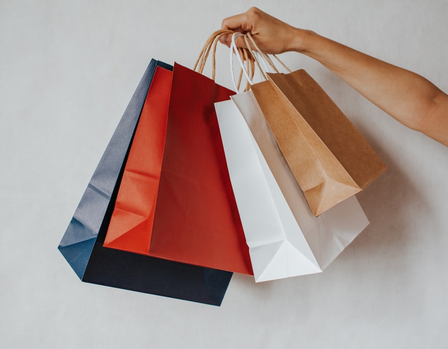 Buste regalo di carta di diversi colori